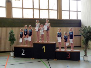 nachwuchsbestenermittlung-sportakrobatik-2015-siegerehrung-gruppen
